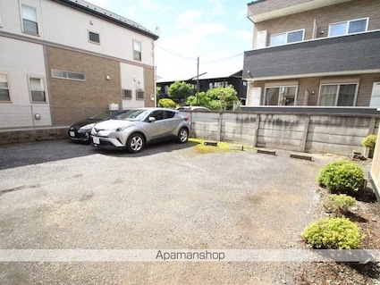 東京都小金井市東町３丁目[2DK/41m2]の駐車場