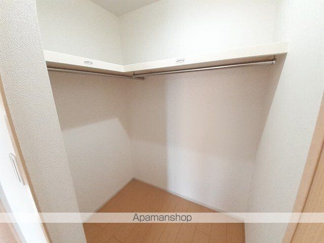 ヌーベルカクマンBの内装写真