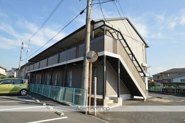 ウエストパレス B棟の外観写真