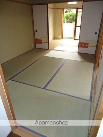 サンクス第二ハイツの内装写真