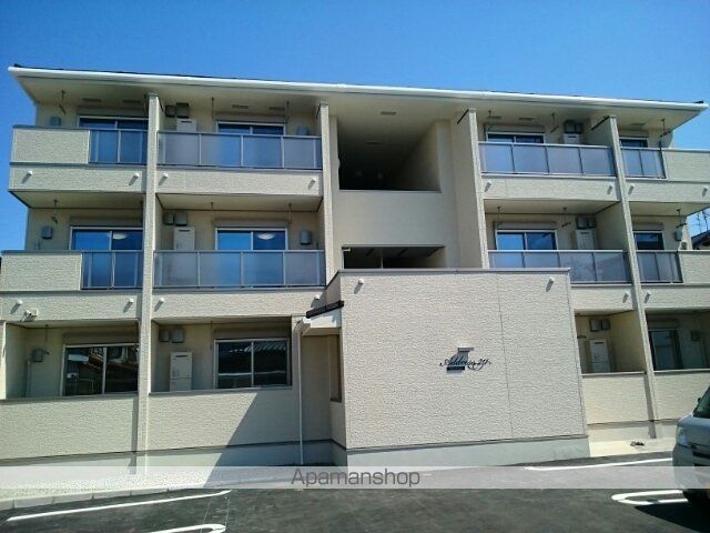 ADDRESS 211の玄関写真