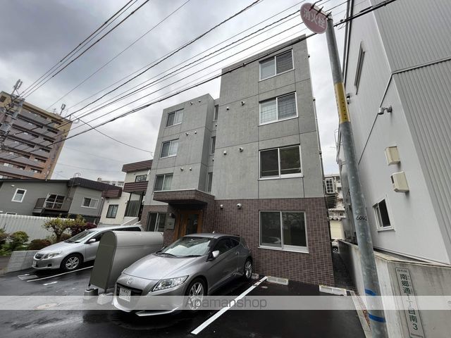 ローズ・アベニュー南郷通の外観写真