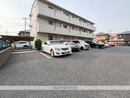 Ｄーｒｏｏｍ八反野[1R/33.56m2]の駐車場