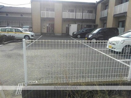 レオパレスプレミール[1K/31.05m2]の駐車場