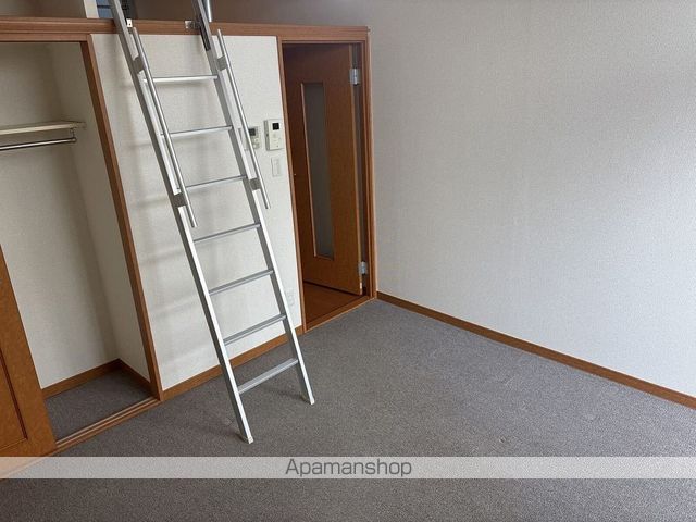 レオパレスラポールIの内装写真