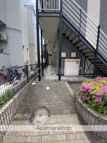 レオパレスIZUMIの玄関写真