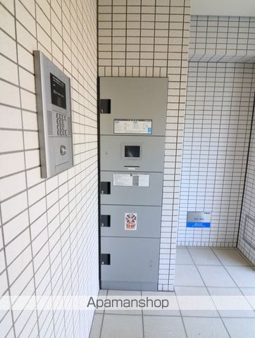 【三鷹市新川のマンションの写真】