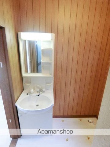 木津八ヶ坪貸家の内装写真
