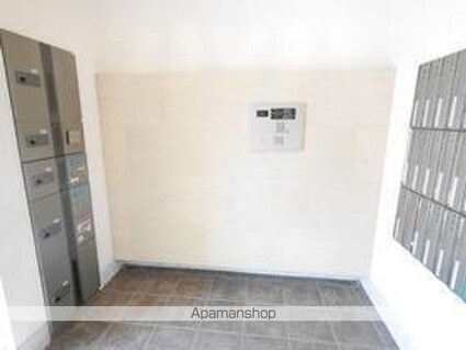 東京都杉並区高円寺南５丁目[1K/27.06m2]のエントランス3