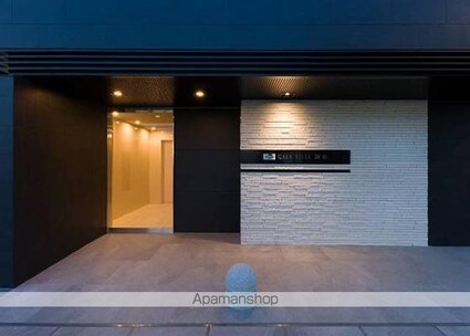 東京都調布市小島町３丁目[2K/25.84m2]のエントランス1