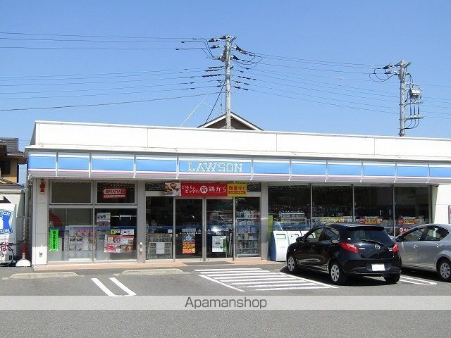ファミールIIIの周辺写真