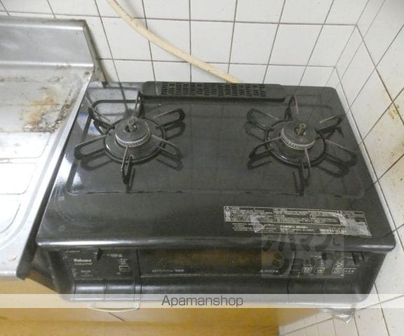 京阪電気鉄道鴨東線 神宮丸太町駅 徒歩8分 3階建 築42年の内装写真