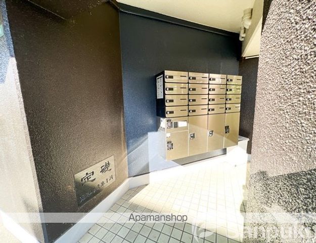 PARTENAIRE IZUMI RENATUS.の玄関写真