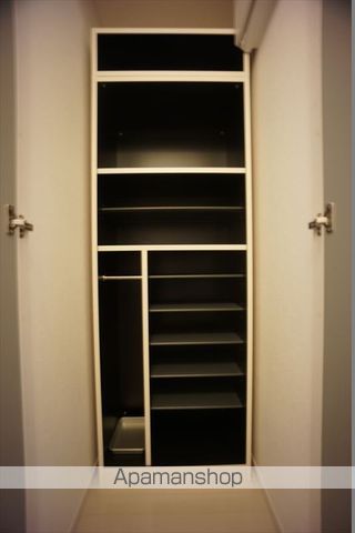 ファーストレジデンス栄の内装写真