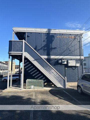 メゾンクラインAの玄関写真
