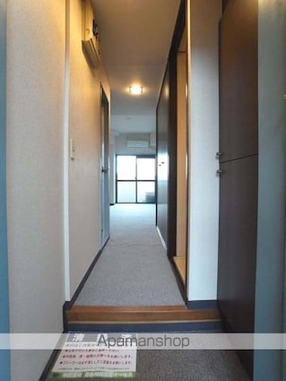 ジュエリー世田谷[1R/18m2]の玄関