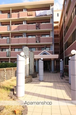 大産鳥飼マンションの外観写真
