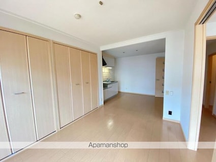 ロイヤル泉[2LDK/52.97m2]のリビング・居間