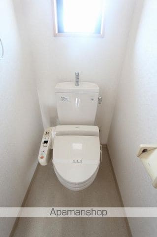 パインズコート新居 B棟の内装写真