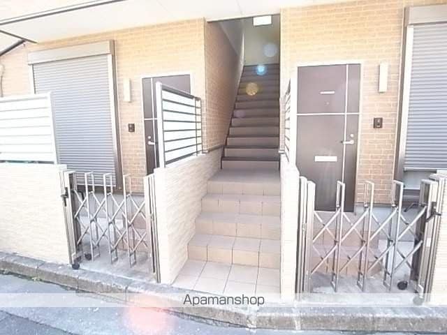 ロイヤルレジデンス大庄の玄関写真
