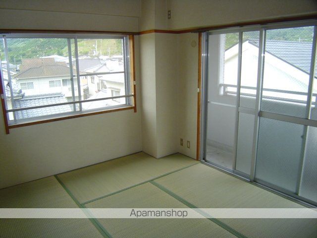 ガーデン・ビラ・マツオカの内装写真