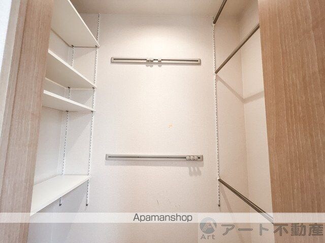 リヴェール長戸　Ａ棟[2LDK/59.47m2]の収納