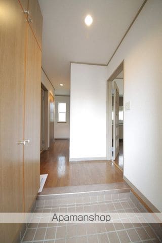 ブリージングタウン百草園C−2号棟の内装写真