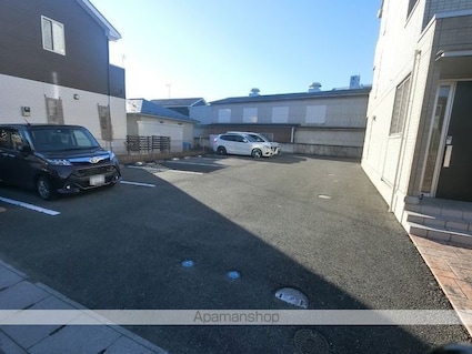 アーバンロック[1LDK/33.39m2]の外観2