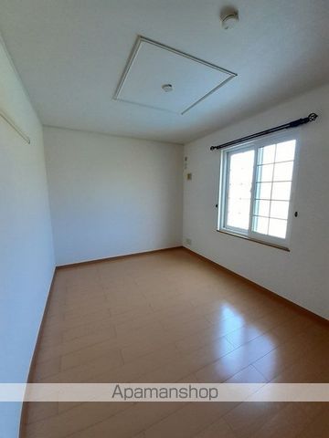 エアリーメゾンIIIの内装写真