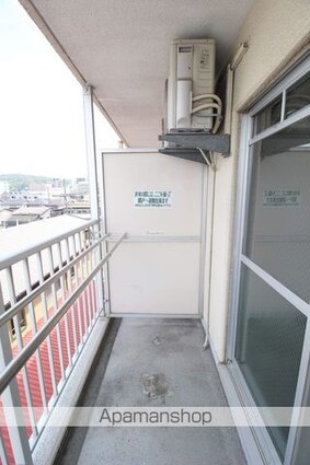 フローラル吉岡[1R/17.01m2]のバルコニー