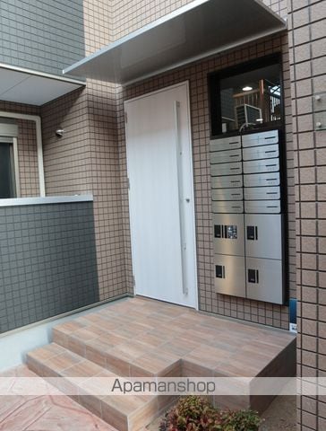 I MAISON RHODONの玄関写真