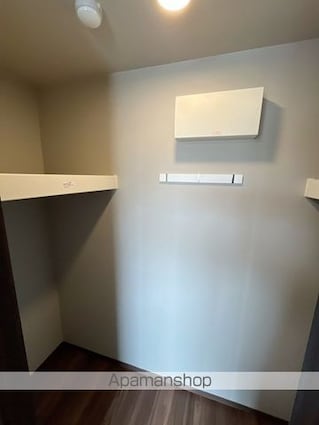 Ｐａｌａｉｓ　Ｐｏｉｒｅ（パレ・ポワール）　Ｂ棟[2LDK/58.37m2]の収納