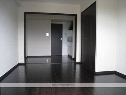 エンゼルプラザＷＥＳＴ１[1DK/28.8m2]のリビング・居間