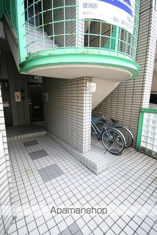 サンパレス21蛍池IIの玄関写真