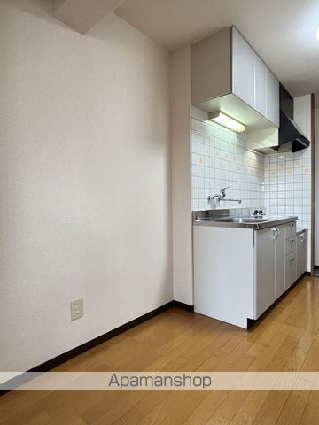 NEWCENTURYの内装写真