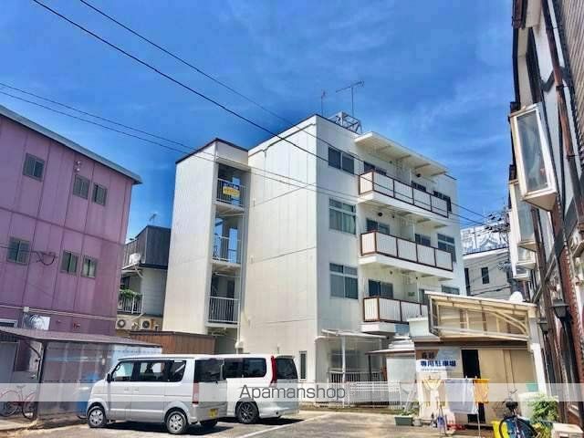 鈴木マンション[1K/29.7m2]の外観2