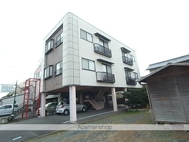 浜松市中央区 3階建 築32年の外観写真