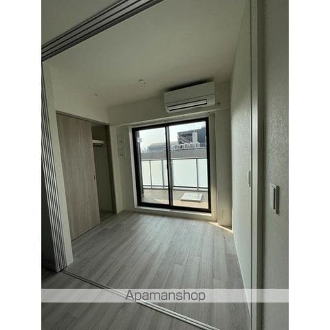 コンフォリア・リヴ本町WEST Qの内装写真