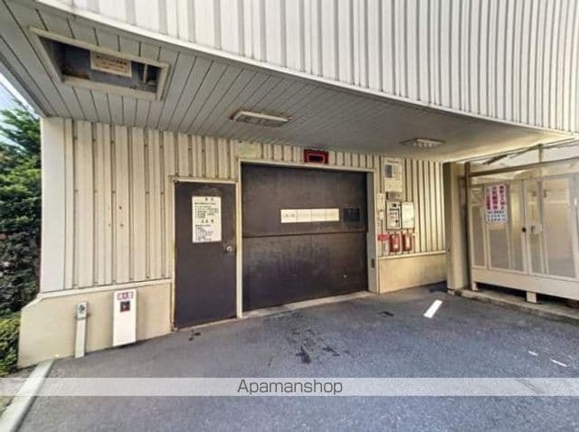 Aden箱崎駅前の外観写真