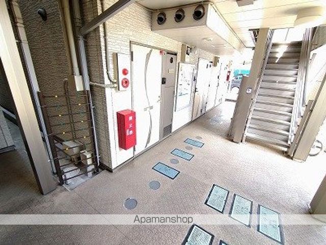 クレイノボンヌシャンスの玄関写真