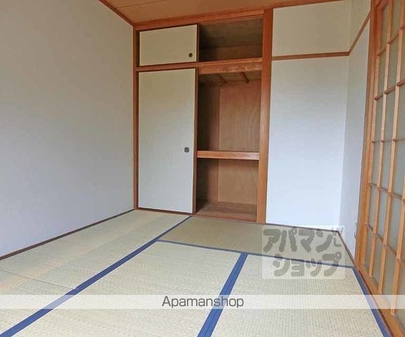 ピアレス千本の内装写真