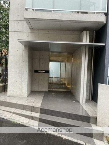 LA DOUCEUR富ヶ谷の玄関写真