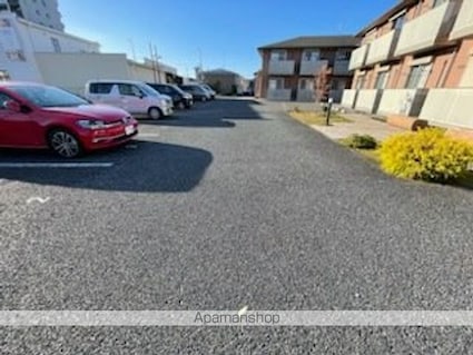 ハイツＹＯＵ　Ⅰ[1R/30.39m2]の駐車場1