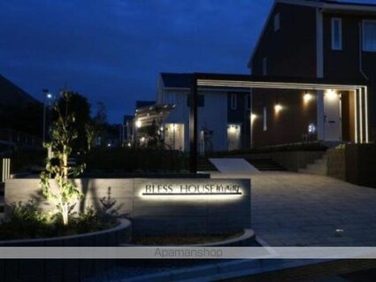 ＢＬＥＳＳ　ＨＯＵＳＥ柏西町　Ｄ[3LDK/99.26m2]のエントランス