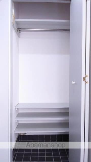 ブロックスコート[1R/35.6m2]の収納
