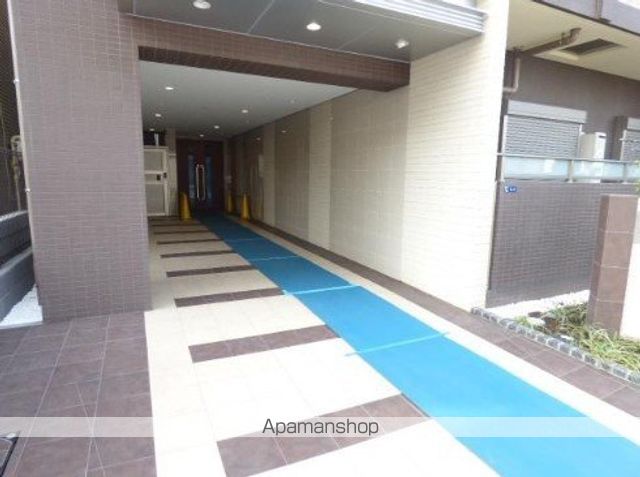 ローヤルマンションの玄関写真
