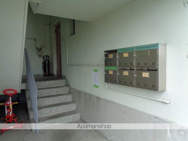 八丁マンションの玄関写真