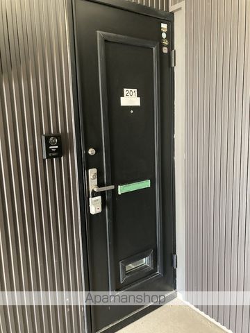 ステージハウスセガの玄関写真