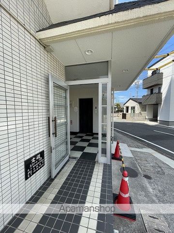 エステート19の玄関写真