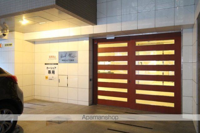 パークウェル神田EAST弐番館の玄関写真